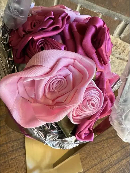 🌸 Betsey Johnson Kitsch Somethin New Bouquet Pink Silver Crossbody Bag NWT - Picture 11 of 14